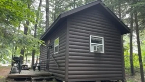 Carillion Cabin — image 1 of 5