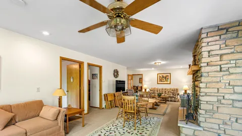 Brentwood Vacation Home — image 16 of 16