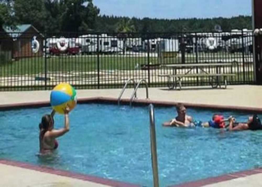 Natalbany Creek Campground & RV Park, Amite City, Louisiana - Photo 5