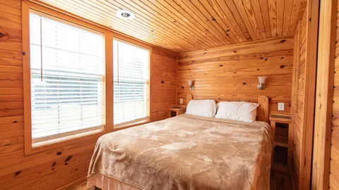 Yogi Bear™ Cabin — image 2 of 9