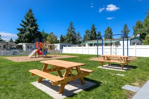 Jantzen Beach RV Park – photo 2