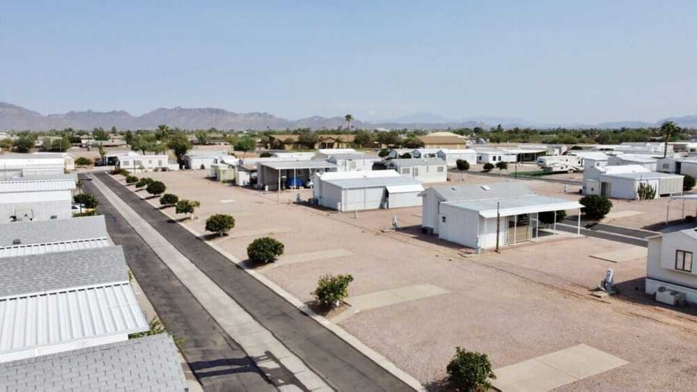 Deluxe Full Hookup RV Site