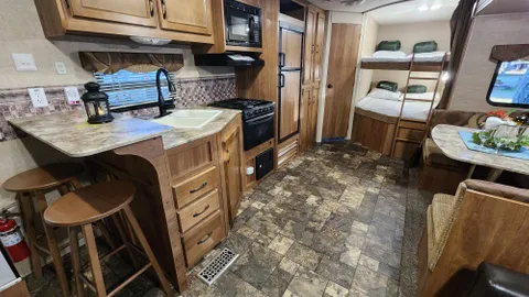 R29 - Catalina by Coachman — image 2 of 5