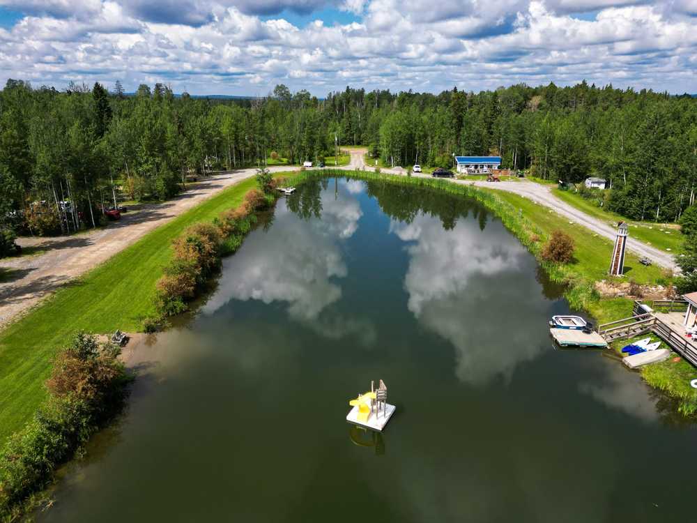 Louie Lake Campground, Brazeau County, Alberta - Photo 2