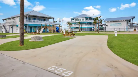 Deluxe Beach Club Site — image 8 of 8