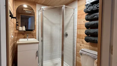 Suite Cabin 1 — image 7 of 7