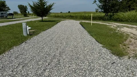Economy Row End Full Hookup RV Site — image 1 of 1