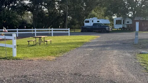 30/50 Amp Deluxe Pull- Through RV Site — image 1 of 1