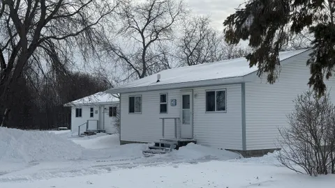 Cabin — image 1 of 2