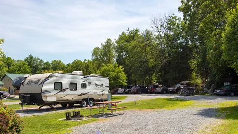 Preferred Premium Pull-Thru RV Site — image 2 of 4