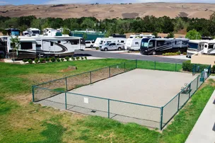 Coyote Valley RV Resort – photo 4