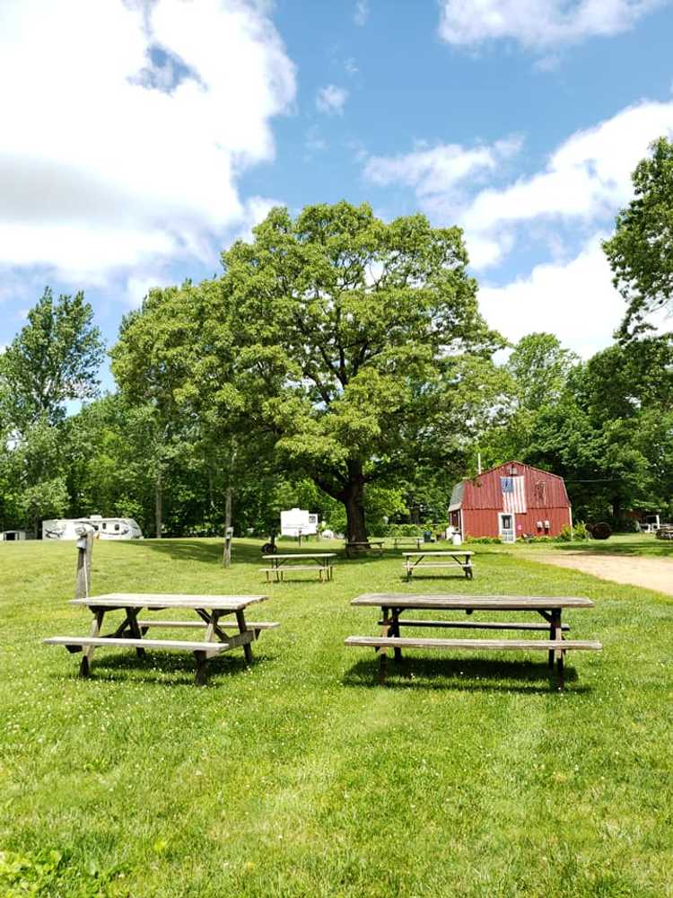 Oak Embers Campground, West Greenwich, Rhode Island - Photo 3