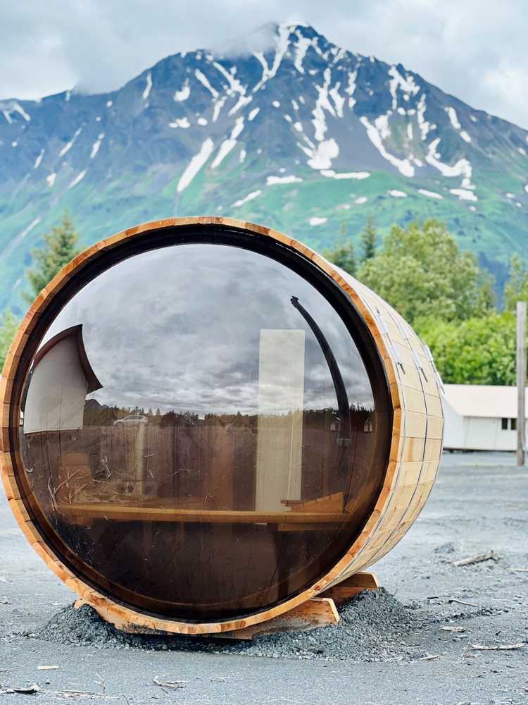 Howling Wolf Resort, Seward, Alaska - Photo 5