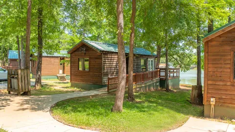 Cottage — image 1 of 7