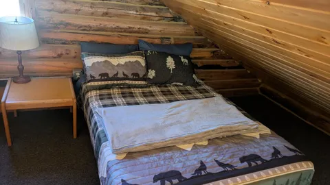 Cabin — image 7 of 7