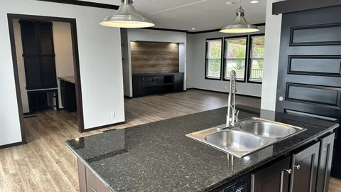 3 Bedroom House — image 23 of 23