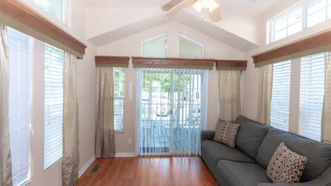 Premium 1 Bedroom Cottage — image 6 of 6