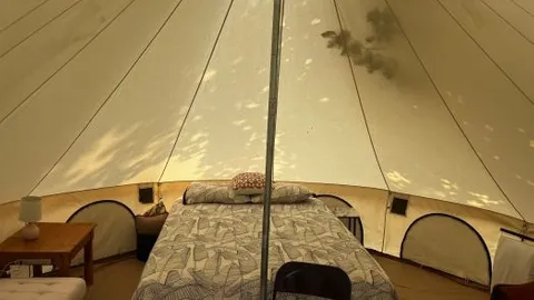 Glamping — image 2 of 3