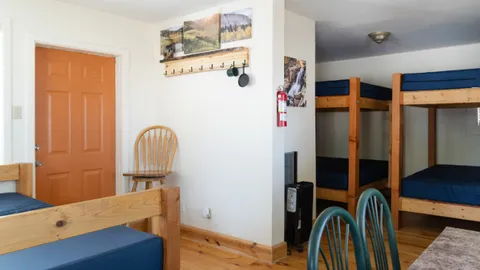 Cabin — image 1 of 6