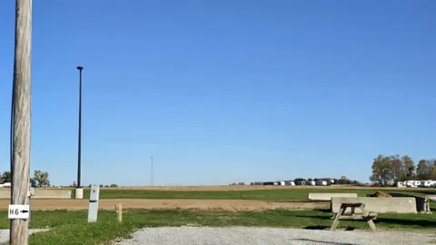Full Hook-Up Site — image 2 of 3