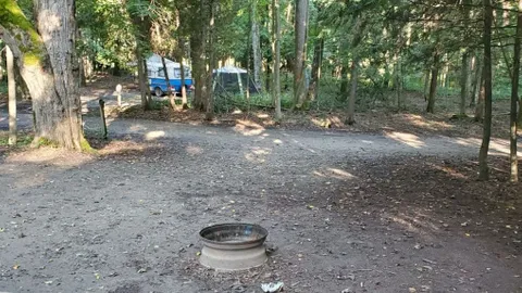 SBL Site 034 - Unserviced (T) — image 2 of 2
