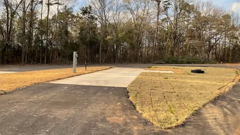 100' Pull Thru/FHU 30/50amp — image 1 of 5