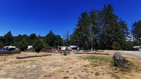 30 Amp Standard RV Site — image 2 of 10