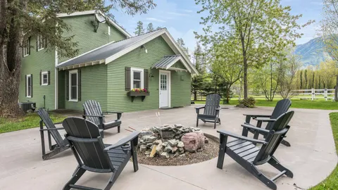 Lake Five House — image 2 of 15