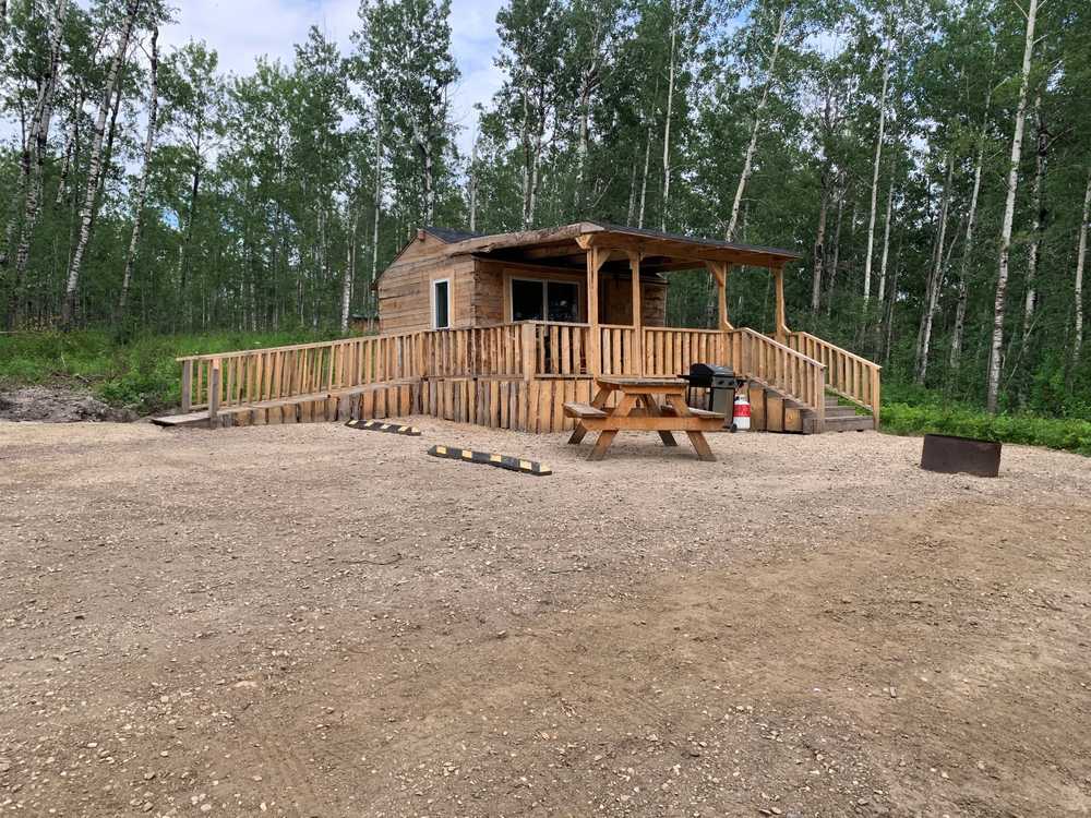 Country Comfort Cabins & RV, Gunn, Alberta - Photo 2