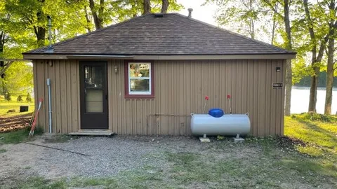 Rustic Cabin — image 2 of 3