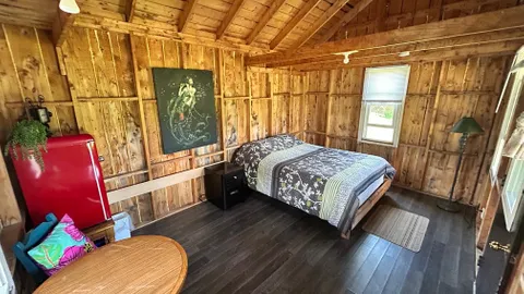 Riverview Rustic Cabin — image 4 of 4
