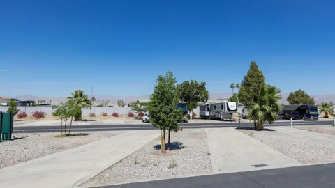 ADA B Pull-Through Gravel RV Site — image 1 of 3