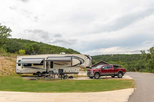 Red Carpet Back-In RV (Unlevel)