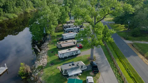30 / 50 amp Bayou Side RV site — image 2 of 2