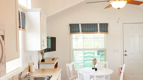 Deluxe Cottage — image 2 of 8
