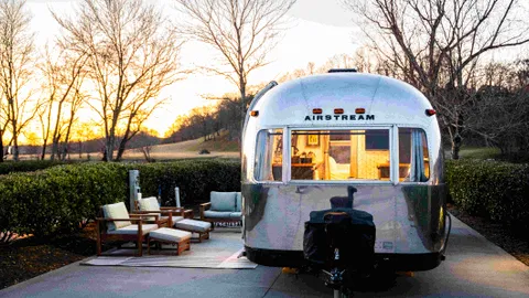 River Front Land Yacht — image 1 of 7