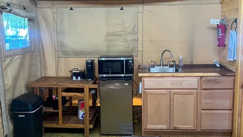Glamping Tent — image 2 of 7