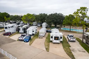 Traders Village Houston RV Park – photo 4