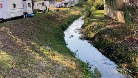 Creekfront Florida — image 2 of 3
