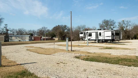Deluxe Pull-Through RV Site — image 2 of 3
