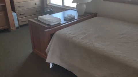 Cabin — image 7 of 7
