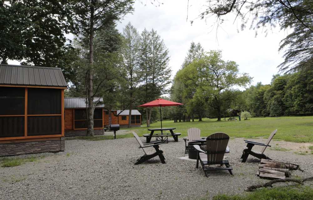 Bison Trace Luxury Camping - Photo 5