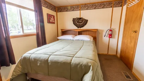 Turkey Cabin — image 6 of 6