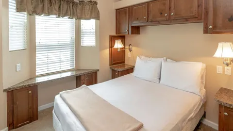 Premium 1 Bedroom Cottage — image 7 of 7
