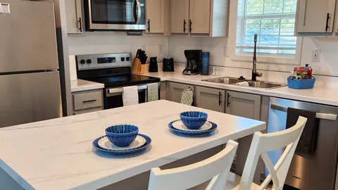 Premium Rental 1 Bedroom w/Porch — image 2 of 7