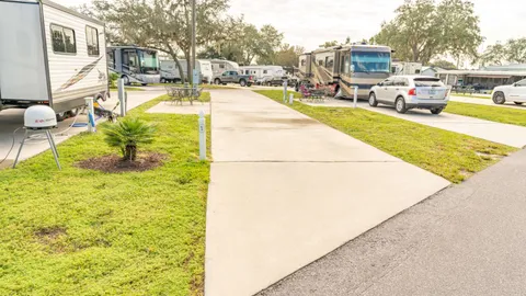 Elite Full Hookup Pull Through RV Site — image 2 of 2