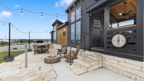 Tiny Home 50 - WIllie — image 1 of 39