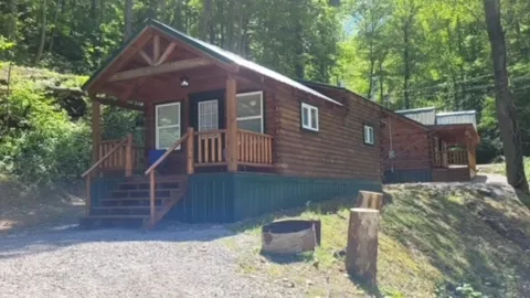 1 bedroom, 1 bath,  kitchen — image 1 of 11
