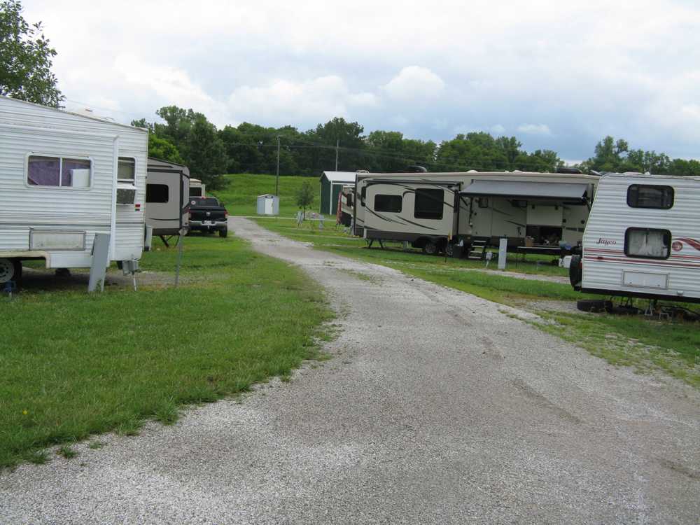 Mills House RV Park - Photo 3