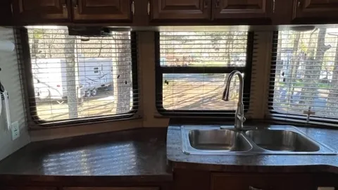 Camper Rentals — image 2 of 9